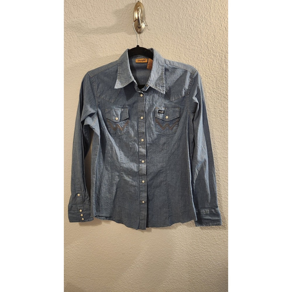Wrangler Ladies' Long Sleeve Blue Top medium